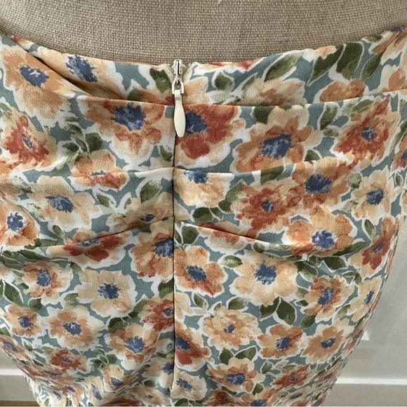 EUC Emory Park Women's Floral Two Piece Skirt Set Size Medium - Picture 9 of 14